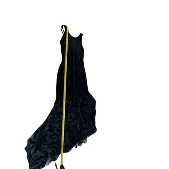 "To Die For"  Black Velvet Open Strappy Back SZ 4 Formal Vampire Dark Romance - Picture 10 of 16